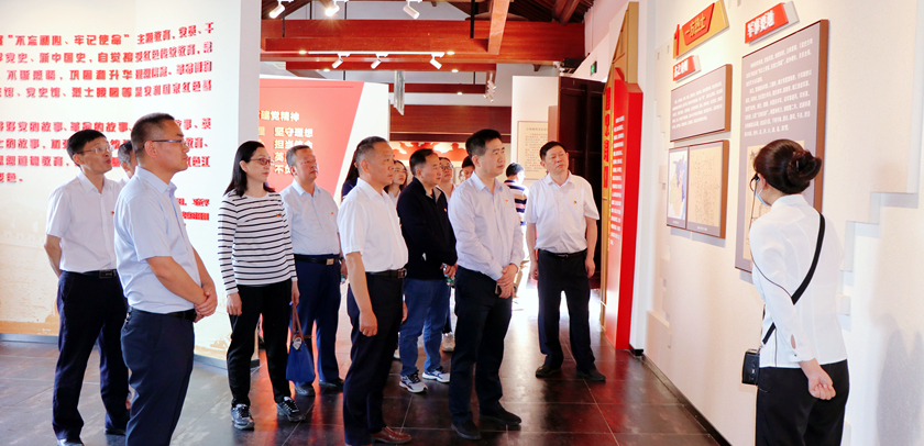 傳承紅色基因，踐行初心使命——合肥高新區(qū)總工會(huì)黨支部與兩淮控股集團(tuán)機(jī)關(guān)黨支部聯(lián)合開(kāi)展主題黨日活動(dòng)